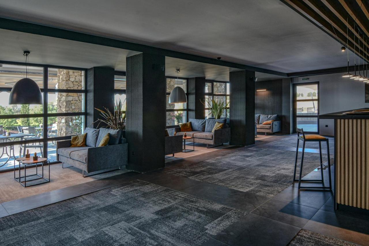 Boutique Hotel By Blacksearama Baltjik Exteriör bild